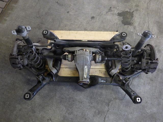 【中古】中古部品 アウディ A5 8TCDNL リアアクスルホーシング 【3330150100-000023335141200】|e-cleマート