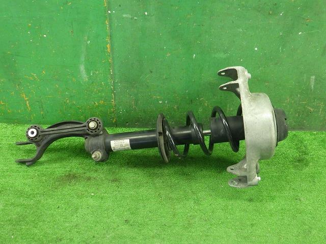【中古】中古部品 アウディ A5 8TCDNL 右ﾌﾛﾝﾄｽﾄﾗｯﾄ 【3330150100-000023335150110】