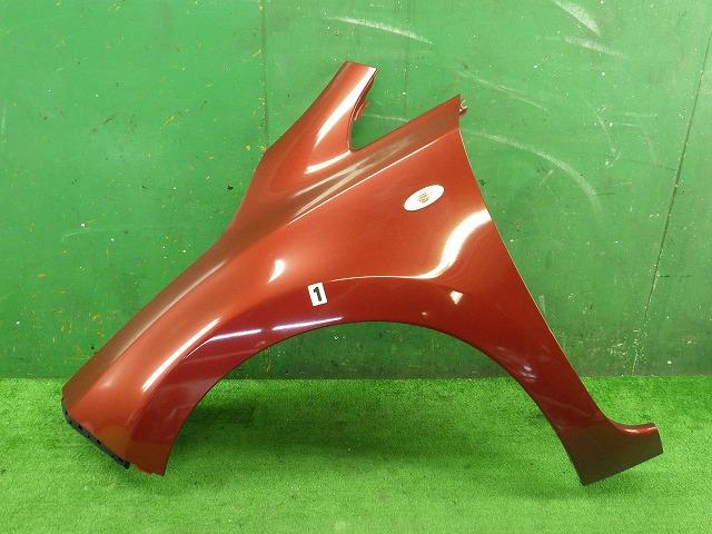 【中古】中古部品 リーフ AZE0 左ﾌﾛﾝﾄﾌｪﾝﾀﾞｰ 【3330150100-000023329910700】｜e-cleマート