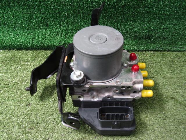 【中古】中古部品 レクサス IS GSE20 ABSｱｸﾁｭｴｰﾀｰ 【3330200100-220326000042500】
