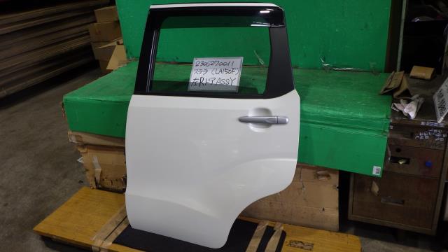 【中古】中古部品 ステラ LA150F 左ﾘｱﾄﾞｱ 【3330340100-230627001113400】