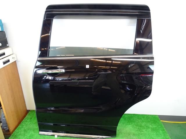 【中古】中古部品 オデッセイ RC1 左ﾘｱﾄﾞｱ 【3330640100-230711000113400】
