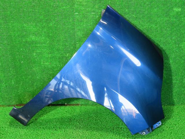 【中古】中古部品 パレット MK21S 右ﾌﾛﾝﾄﾌｪﾝﾀﾞｰ 【3330900100-000023058310600】