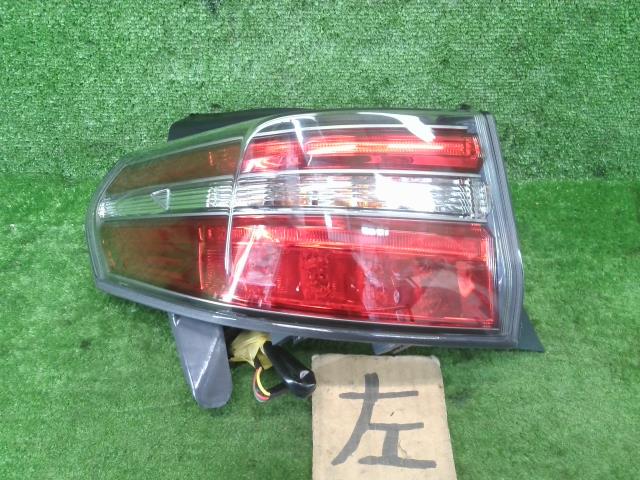 【中古】中古部品 SAI AZK10 左テールランプ 【3330990100-230727000215600】