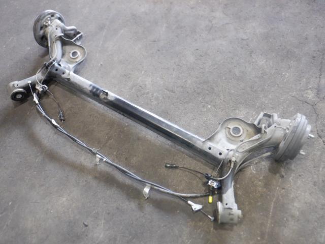 【中古】中古部品 ワゴンＲ MH55S ﾘｱｱｸｽﾙﾋﾞｰﾑ 【3340140100-000023367653500】