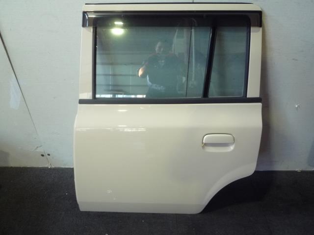 【中古】中古部品 スピアーノ HF21S 左ﾘｱﾄﾞｱ 【3310050100-001477934613400】