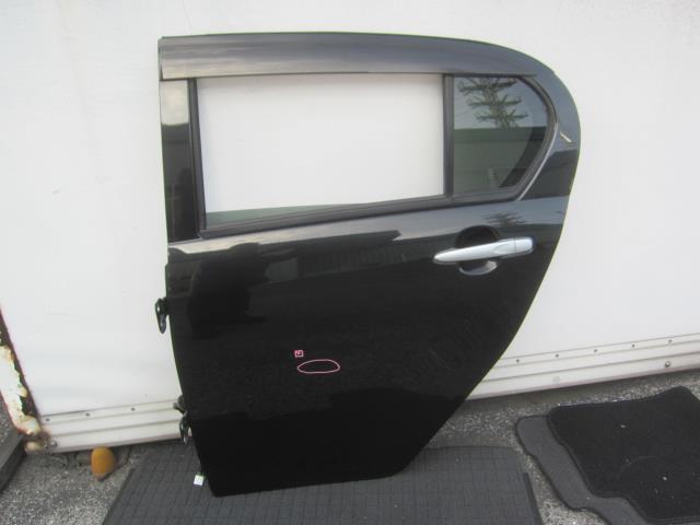 【中古】中古部品 ミライース LA300S 左ﾘｱﾄﾞｱ 【3340240100-202300006513400】