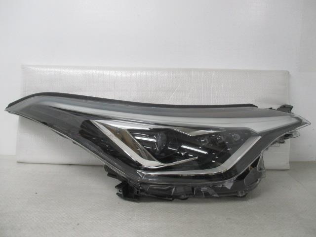 【中古】中古部品 Ｃ&minus;ＨＲ NGX10 右ﾍｯﾄﾞﾗﾝﾌﾟ 【3380050000-000034807710800】｜e-cleマート 38,038円