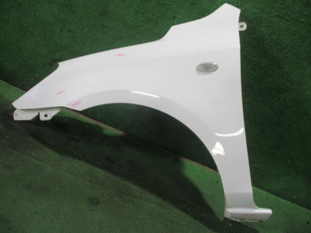 【中古】中古部品 デミオ DY3W 左ﾌﾛﾝﾄﾌｪﾝﾀﾞｰ 【3500080000-230411000110700】