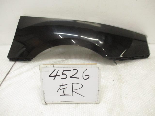 【中古】中古部品 BMW Z4 BU25 左ﾘｱﾌｪﾝﾀﾞｰ/ｸｫｰﾀｰﾊﾟﾈﾙ 【3500170000-230817500214600】