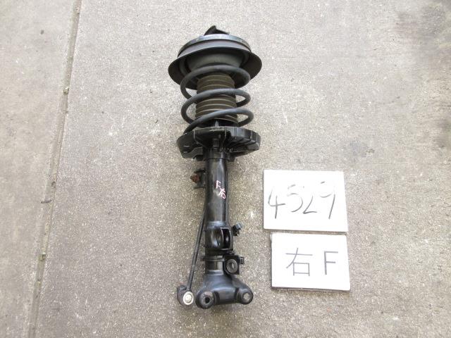 【中古】中古部品 ベンツ Cクラス 203046 右ﾌﾛﾝﾄｽﾄﾗｯﾄ 【3500170000-230901501150110】