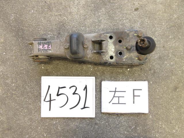 【中古】中古部品 タイタン SYE6T 左ﾌﾛﾝﾄﾛｱｱｰﾑ 【3500170000-230911500351740】