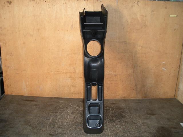 【中古】中古部品 フィット GP1 ｺﾝｿｰﾙﾎﾞｯｸｽ 【3310050100-000203009177100】｜e-cleマート