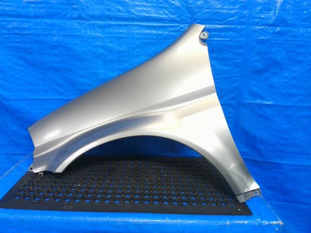【中古】中古部品 ＨＲ－Ｖ GH3 左ﾌﾛﾝﾄﾌｪﾝﾀﾞｰ 【3310200100-000020213410700】