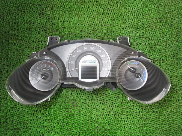 【中古】中古部品 フィット GP1 スピードメーター 【3330540100-230919000361400】