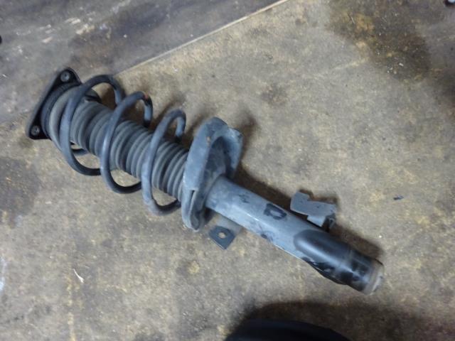 【中古】中古部品 アクセラ BL5FP 右ﾌﾛﾝﾄｽﾄﾗｯﾄ 【3310410000-000223112450110】