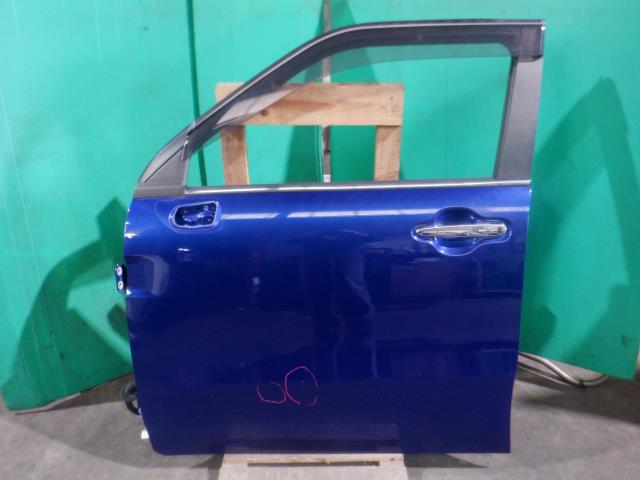 【中古】中古部品 キャスト LA250S 左ﾌﾛﾝﾄﾄﾞｱ 【3340140100-000023495113200】