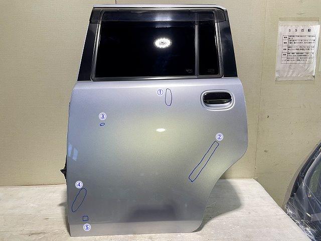 【中古】中古部品 ピクシススペース L575A 左ﾘｱﾄﾞｱ 【3310050100-001700344113400】