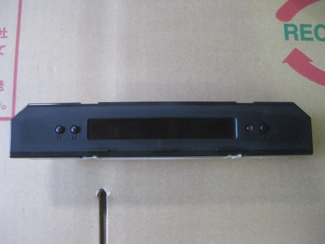 【中古】中古部品 ＳＸ４ YC11S 時計 【3310050100-000877090568050】