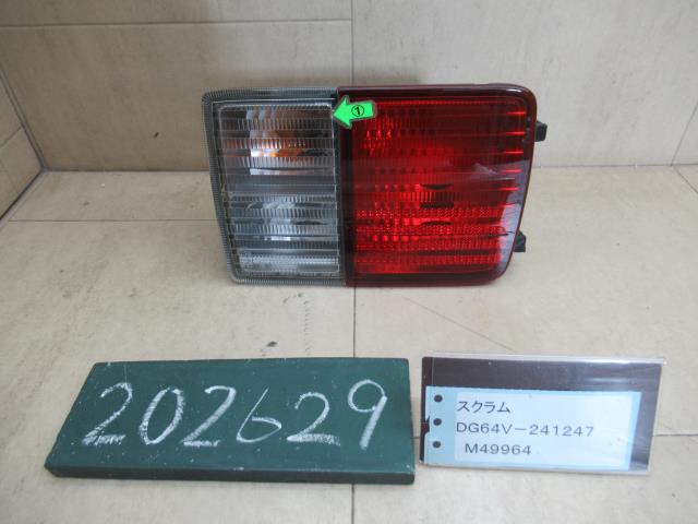 【中古】中古部品 スクラム DG64V 右ﾃｰﾙﾗﾝﾌﾟ 【3310120100-230914000615500】