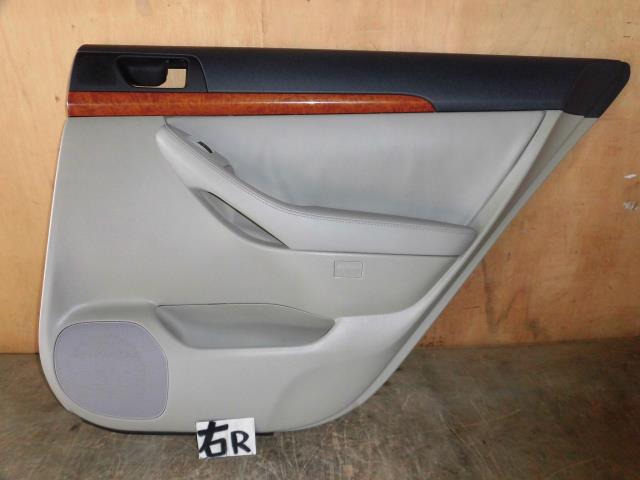 【中古】中古部品 アベンシス AZT251 右ﾘｱﾄﾞｱﾄﾘﾑ 【3310050100-001551907013350】