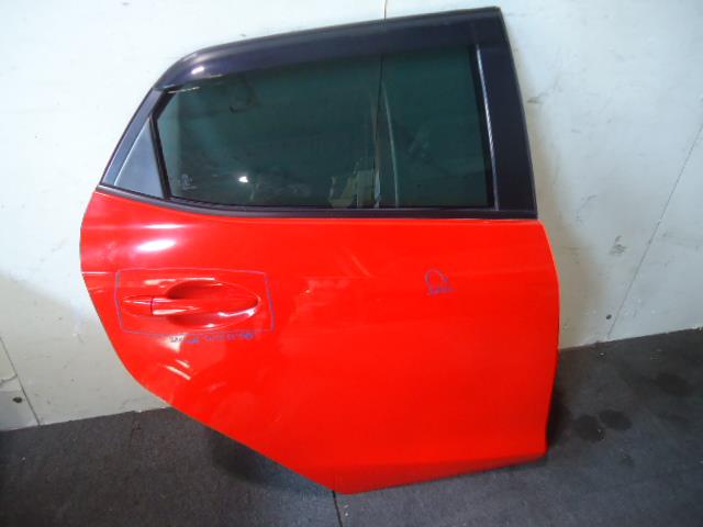 【中古】中古部品 デミオ DE3FS 右ﾘｱﾄﾞｱ 【3310050100-001606702313300】