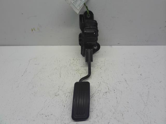 【中古】中古部品 ハイエース TRH226 ﾍﾟﾀﾞﾙ 【3310160100-000004293677500】