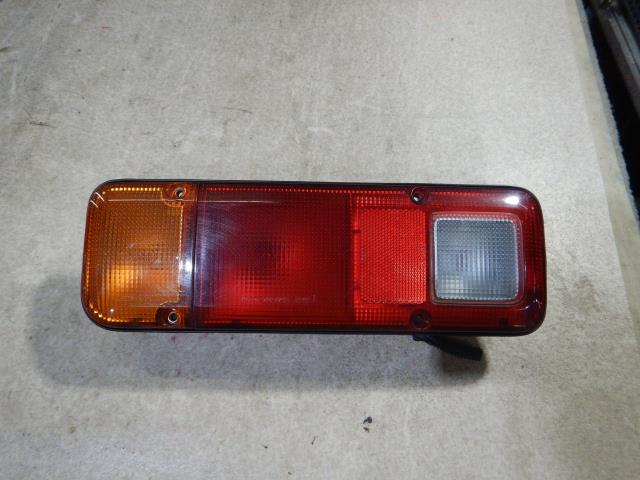 【中古】中古部品 アクティ HA8 左ﾃｰﾙﾗﾝﾌﾟ 【3330810100-231002000815600】