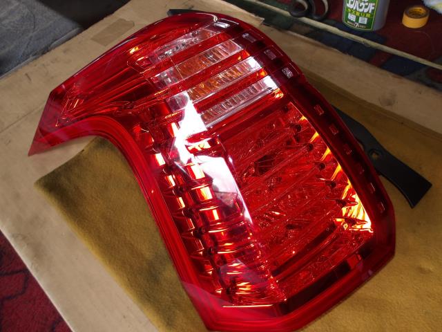 【中古】中古部品 プジョー 5008 T875F02 左ﾃｰﾙﾗﾝﾌﾟ 【3340220100-000224035815600】 12,434円