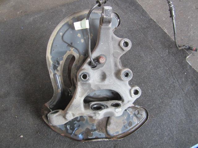 【中古】中古部品 ベンツ Cクラス 203046 右ﾌﾛﾝﾄﾅｯｸﾙﾊﾌﾞ 【3310050100-001344564344310】