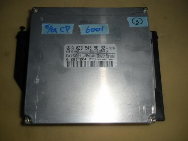 【中古】中古部品 ベンツ Eクラス 210065 ｴﾝｼﾞﾝｺﾝﾋﾟｭｰﾀｰ 【3310050100-001209688063100】