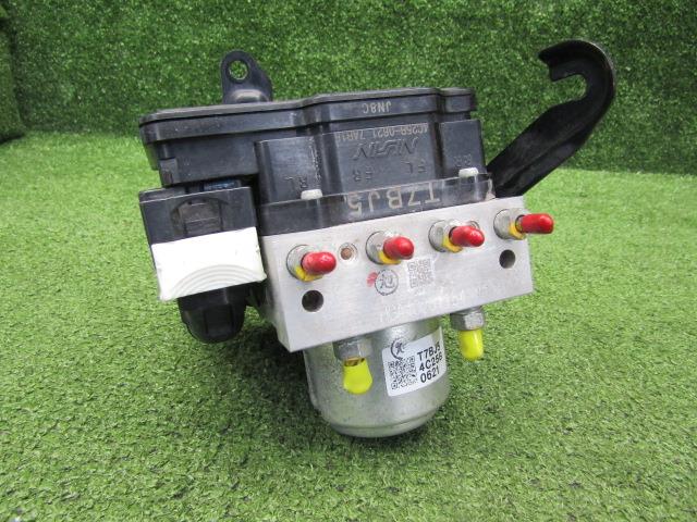 【中古】中古部品 ヴェゼル RU3 ABSｱｸﾁｭｴｰﾀｰ 【3330200100-220750000042500】