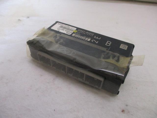 【中古】中古部品 ムーヴ LA100S ｴﾝｼﾞﾝｺﾝﾋﾟｭｰﾀｰ 【3540020100-000005100563100】 6,186円