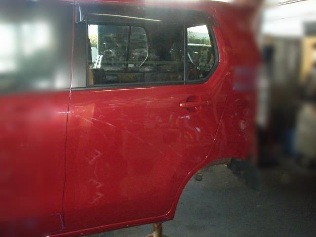 【中古】中古部品 ワゴンＲ MH34S 左ﾘｱﾄﾞｱ 【3310050100-001656342013400】
