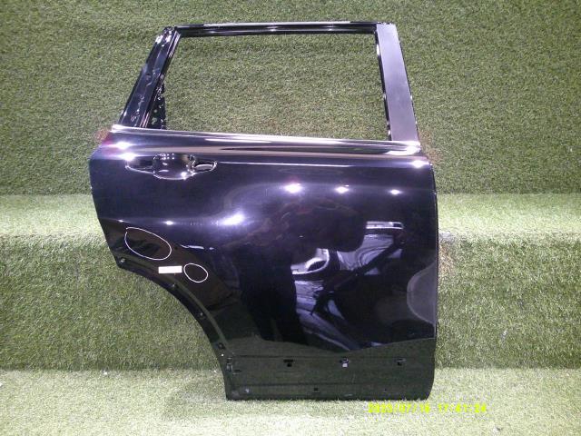 【中古】中古部品 ＣＲ－Ｖ RW1 右ﾘｱﾄﾞｱ 【3331011000-231011500213300】