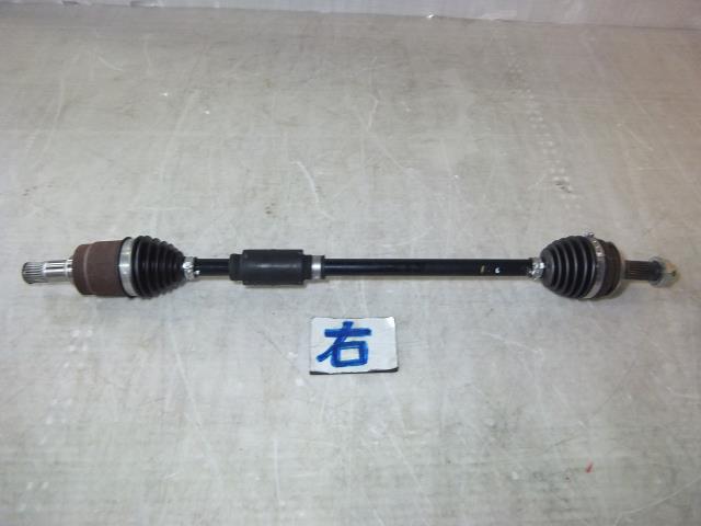 【中古】中古部品 Ｎ－ＢＯＸ JF1 右ﾌﾛﾝﾄﾄﾞﾗｲﾌﾞｼｬﾌﾄ 【3310050100-230612000342100】