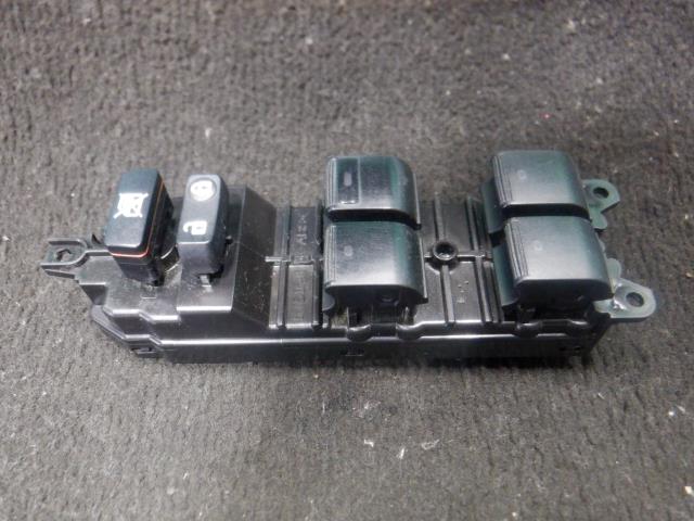 【中古】中古部品 レクサス GS GRS191 ﾊﾟﾜｰｳｲﾝﾄﾞｳｽｲｯﾁ 【3340140100-000023514761900】