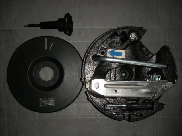 【中古】中古部品 アウディ A3 8LAPG 車載工具 【3310050100-001171817677700】｜e-cleマート
