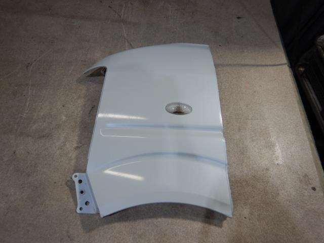 【中古】中古部品 スクラム DG64W 左ﾌﾛﾝﾄﾌｪﾝﾀﾞｰ 【3330810100-231019000610700】