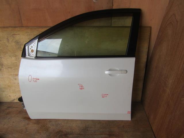 【中古】中古部品 ウイングロード Y12 左ﾌﾛﾝﾄﾄﾞｱ 【3310050100-001353019613200】