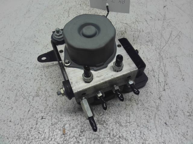 【中古】中古部品 タント LA600S ABSｱｸﾁｭｴｰﾀｰ 【3310160100-000004233942500】
