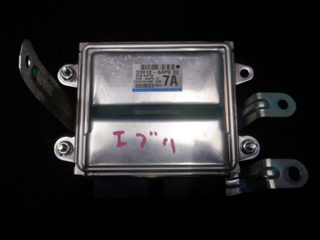 【中古】中古部品 エブリィ DA17V ｴﾝｼﾞﾝｺﾝﾋﾟｭｰﾀｰ 【3340140100-000023277263100】