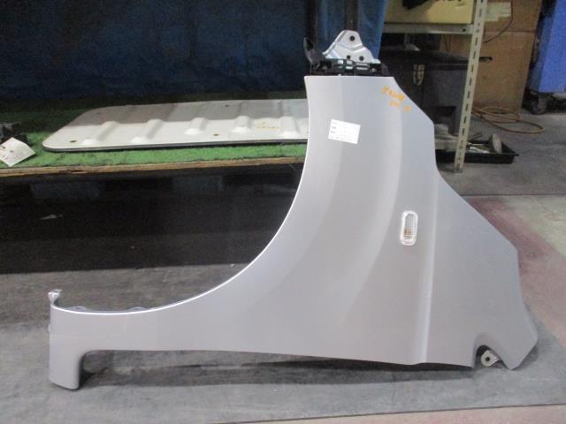 【中古】中古部品 Ｎ－ＷＧＮ JH1 左ﾌﾛﾝﾄﾌｪﾝﾀﾞｰ 【3310160100-000004303810700】