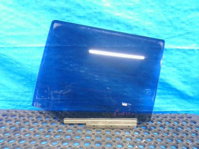 【中古】中古部品 ＷｉＬＬ ＶＳ ZZE128 左ﾘｱﾄﾞｱｶﾞﾗｽ 【3310200100-000020307313430】｜e-cleマート