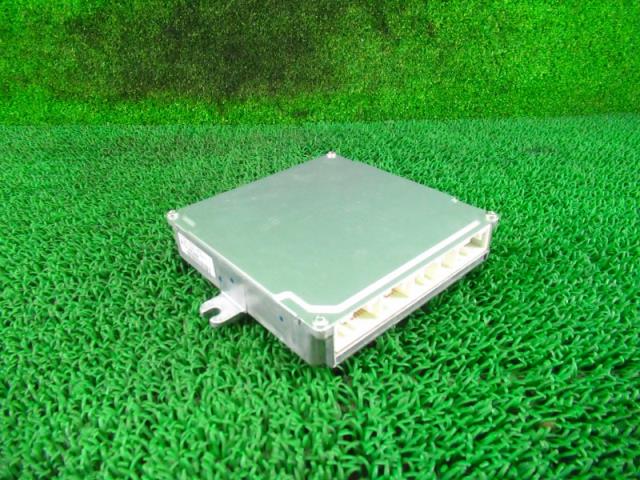 【中古】中古部品 ゼスト JE1 ｴﾝｼﾞﾝｺﾝﾋﾟｭｰﾀｰ 【3330210100-000035174463100】