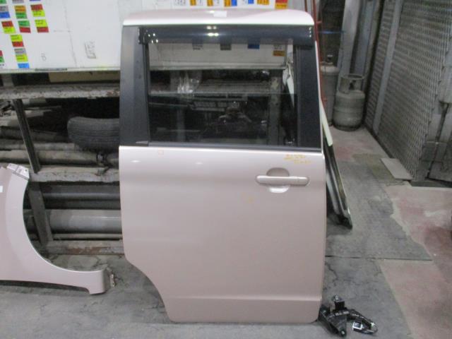 【中古】中古部品 フレアワゴン MM21S 右リアドア 【3310160100-000004273313300】|e-cleマート