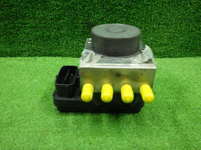 【中古】中古部品 ソリオ MA15S ABSｱｸﾁｭｴｰﾀｰ 【3330250100-000000848942500】