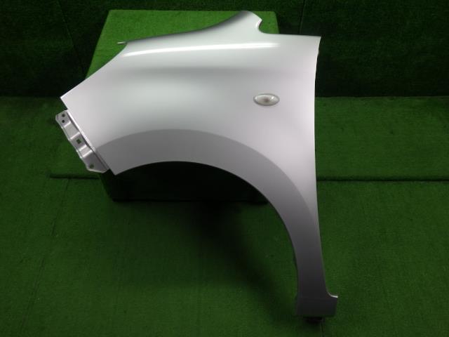 【中古】中古部品 ソリオ MA15S 左ﾌﾛﾝﾄﾌｪﾝﾀﾞｰ 【3330250100-000000848910700】