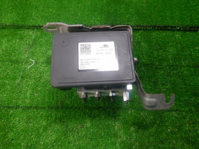 【中古】中古部品 ハスラー MR41S ABSアクチュエーター 【3330420100-231028000142500】|e-cleマート