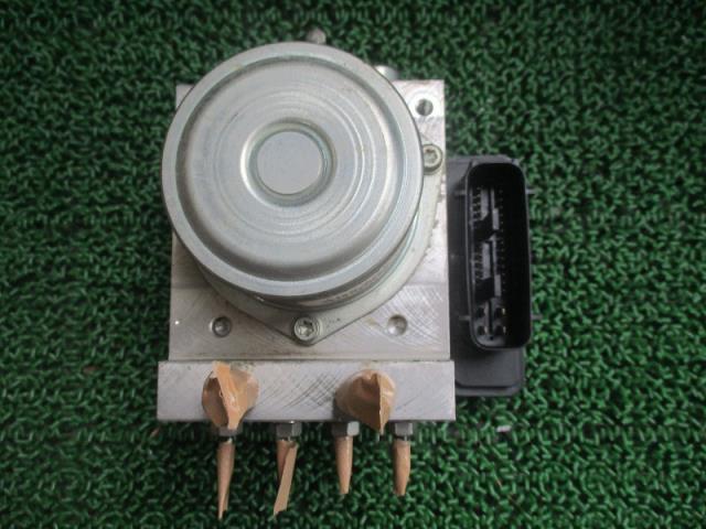 【中古】中古部品 セレナ NC26 ABSｱｸﾁｭｴｰﾀｰ 【3500080000-231007000942500】